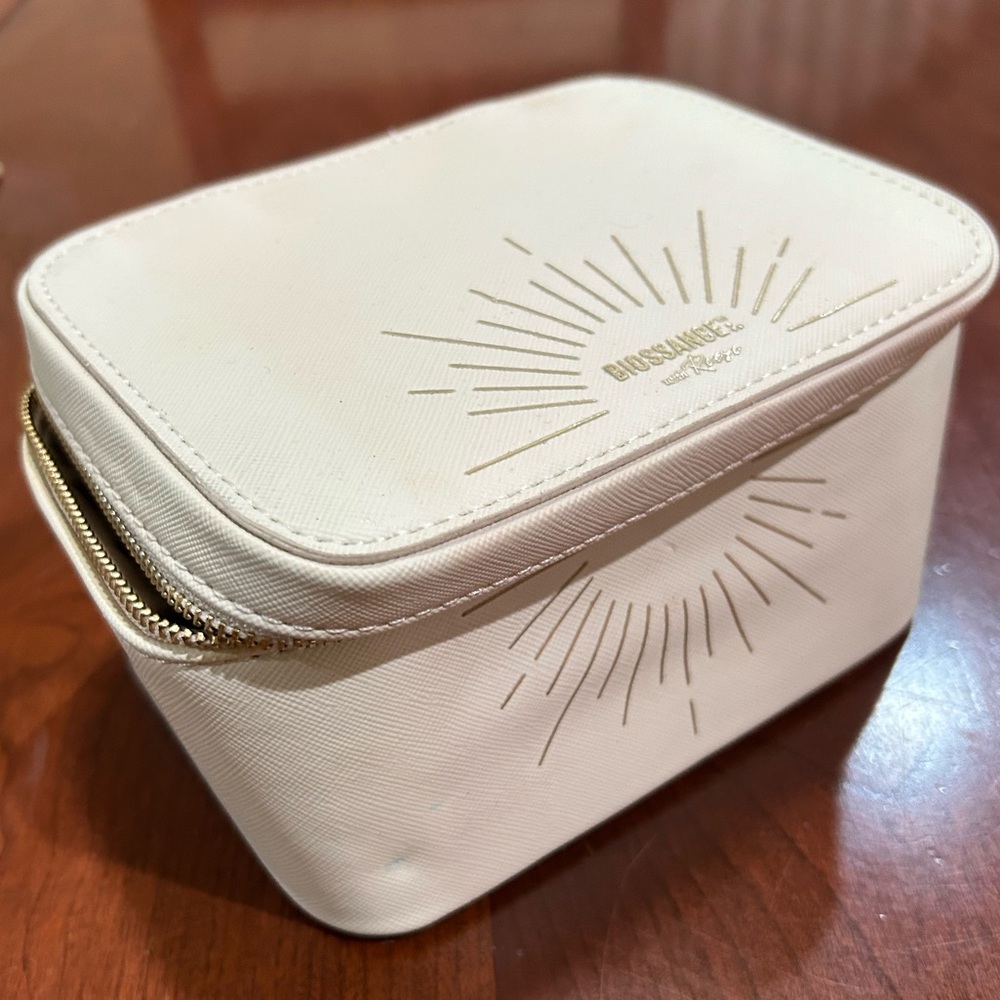 Biossance Beige White Jewelry Travel Mini Cube Storage Box